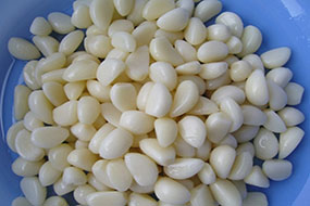 Garlic Cloves In Brine