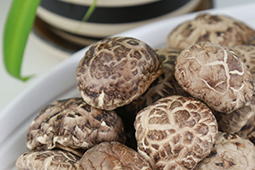 Dried Tea Flower Shiitake Mushroom