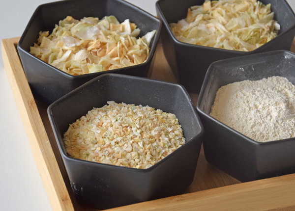 dehydrated dried diced yellow white onion granules flakes slices powder