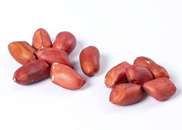 red skin organic peanut kernels