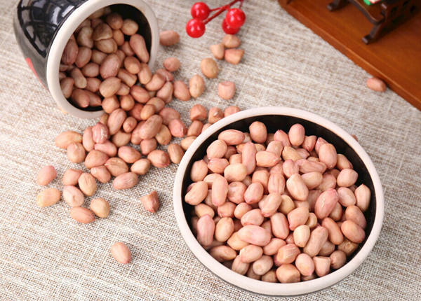 red skin organic peanut kernels