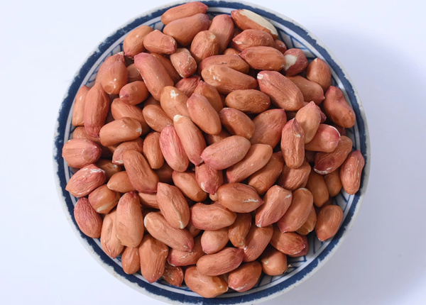 red skin organic peanut kernels